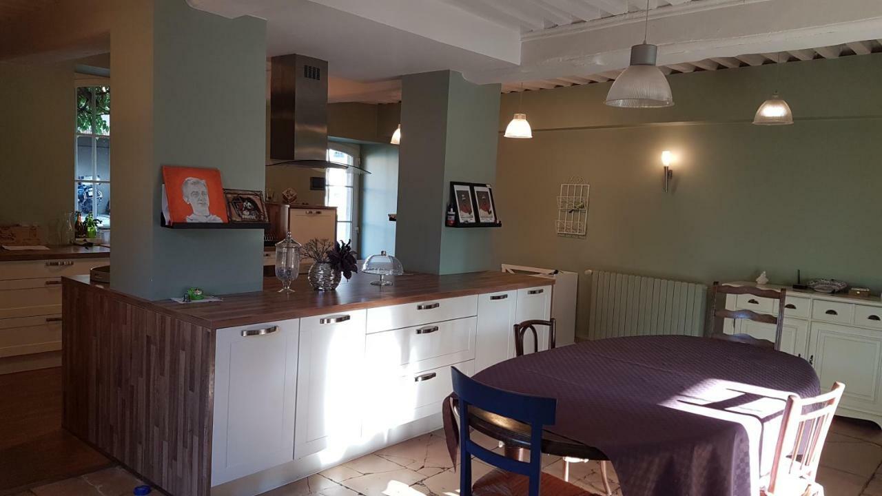 Chambres D'hotes Du Gout Et Des Couleurs Bed & Breakfast *